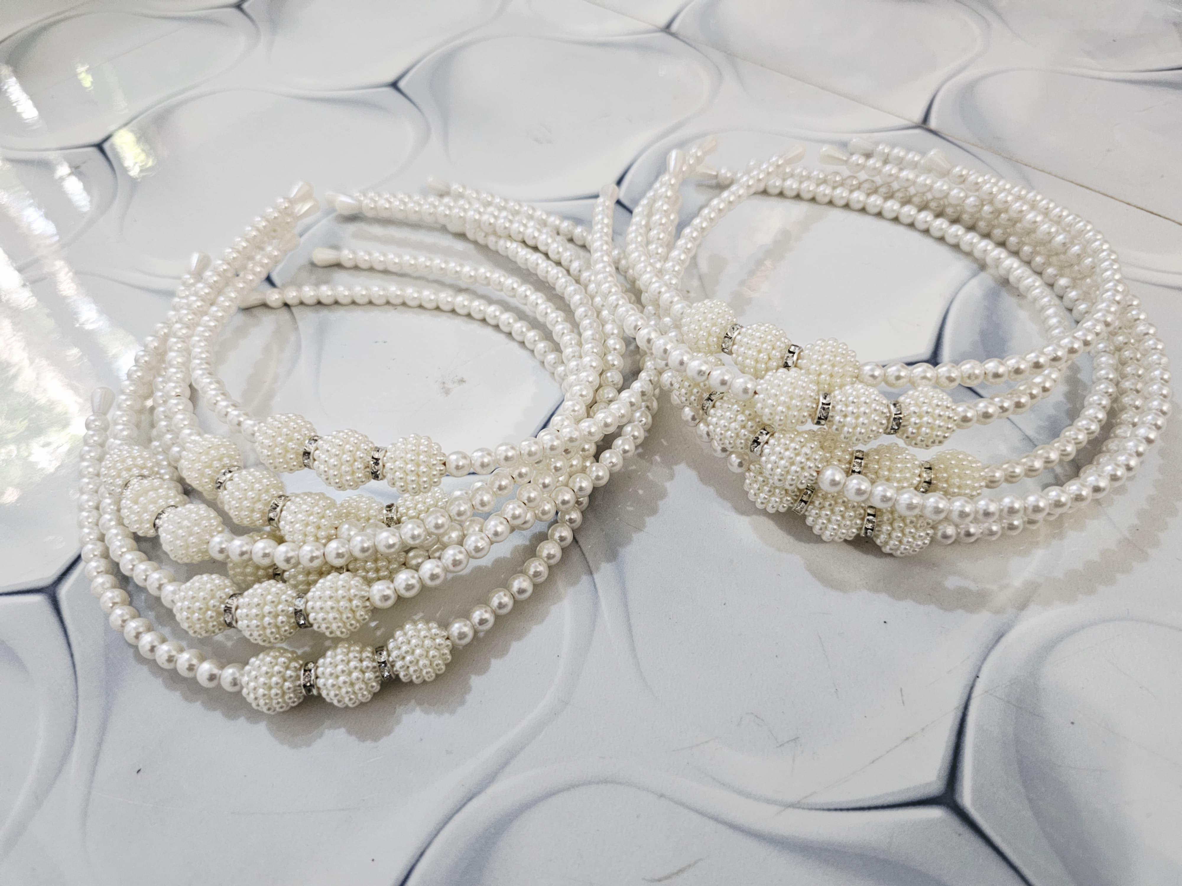 (MNR) Pearl Alice Band